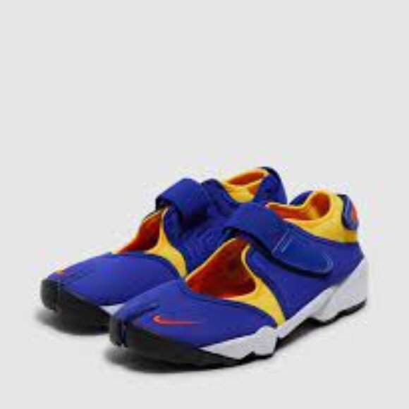 Nike Womens air rift sneaker size US6 - Picture 1 of 2